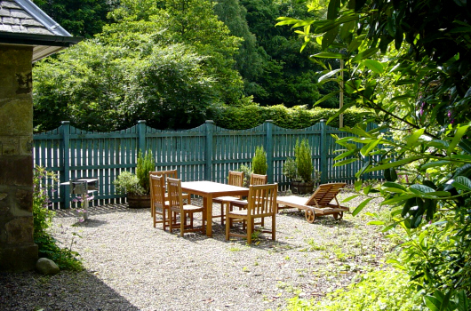Gamekeepers Cottage, Loch Monzievaird Holiday Lodges, Crieff, Perthshire Garden