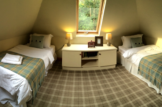 Gamekeepers Cottage, Loch Monzievaird Holiday Lodges, Crieff, Perthshire Twin Bedroom